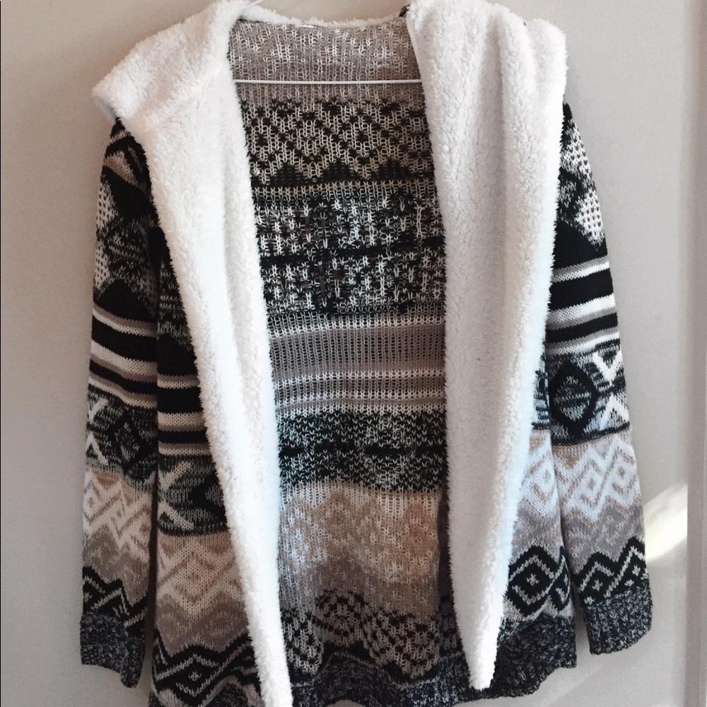 Fur Hooded Tribal Print Cardigan
